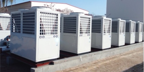 空氣能熱水器廣泛應用于各大院校 影響其選購價格的因素有哪些？