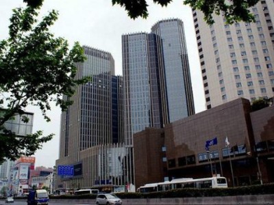 中金國際廣場中央空調(diào)清洗維護(hù)工程
